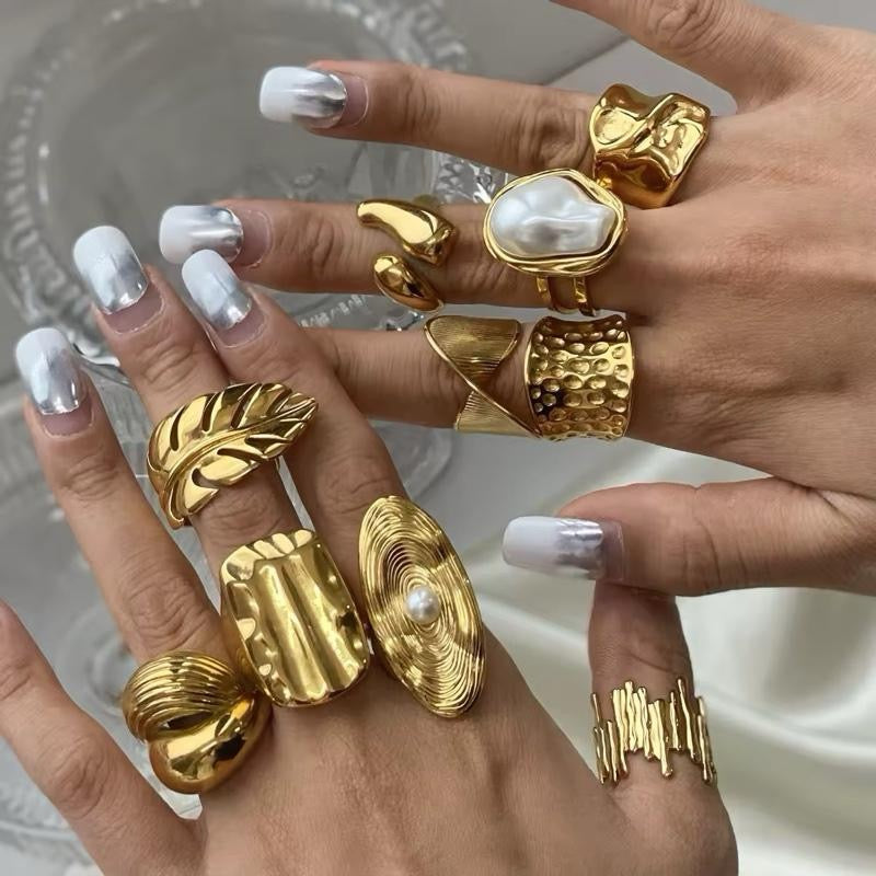 Twister Ring | 18kt Gold Plated