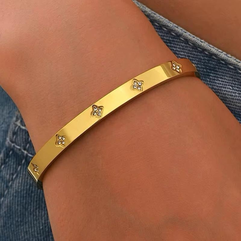 Blossom Bangle | 18kt Gold Plated