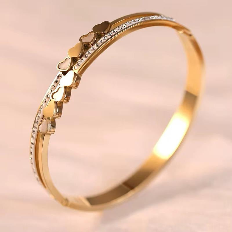 Loved Bangle | 18kt Gold Plated