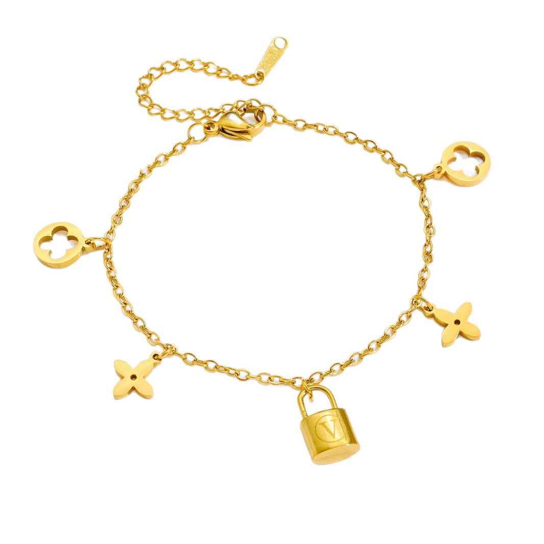 Padlock bracelet