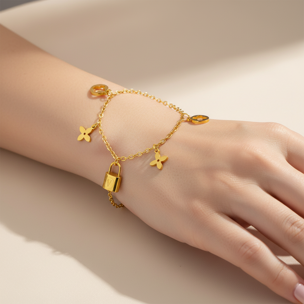 Padlock bracelet