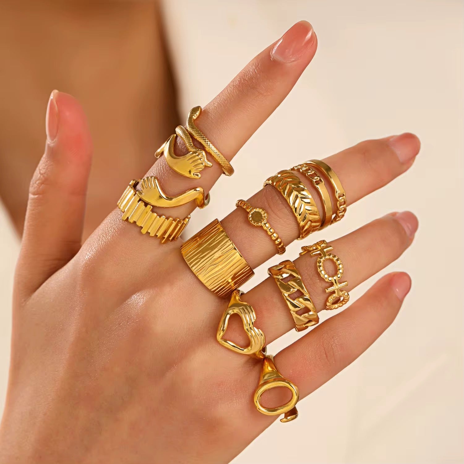 Chained Adjustable Ring | 18kt Gold Plated