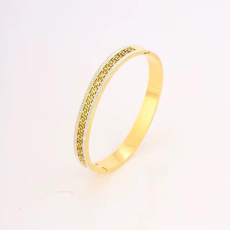 Mazey Bangle | 18kt Gold Plated