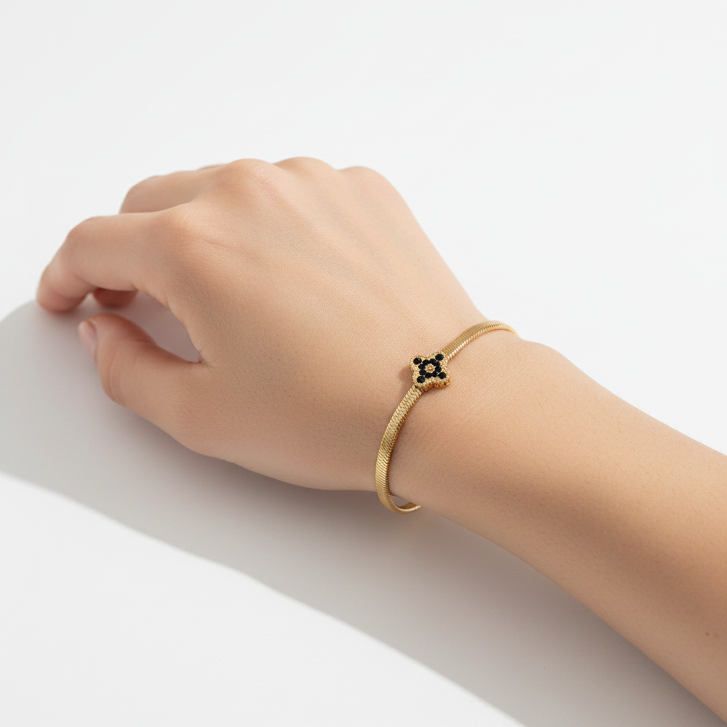 Eyla Clover Bracelet - Black