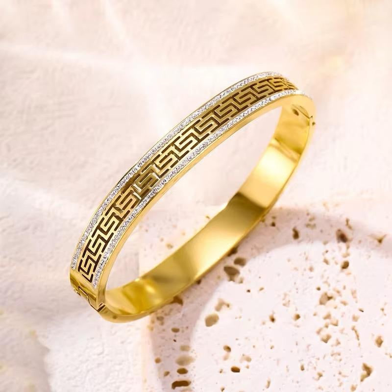 Mazey Bangle | 18kt Gold Plated